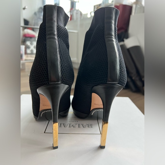 BALMAIN SOCK BOOTIE WITH GOLD TIP HEEL - Picture 5 of 7